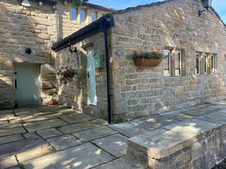Wycoller Cottage Listed Building With Hot Tub Laneshaw Bridge 0*,