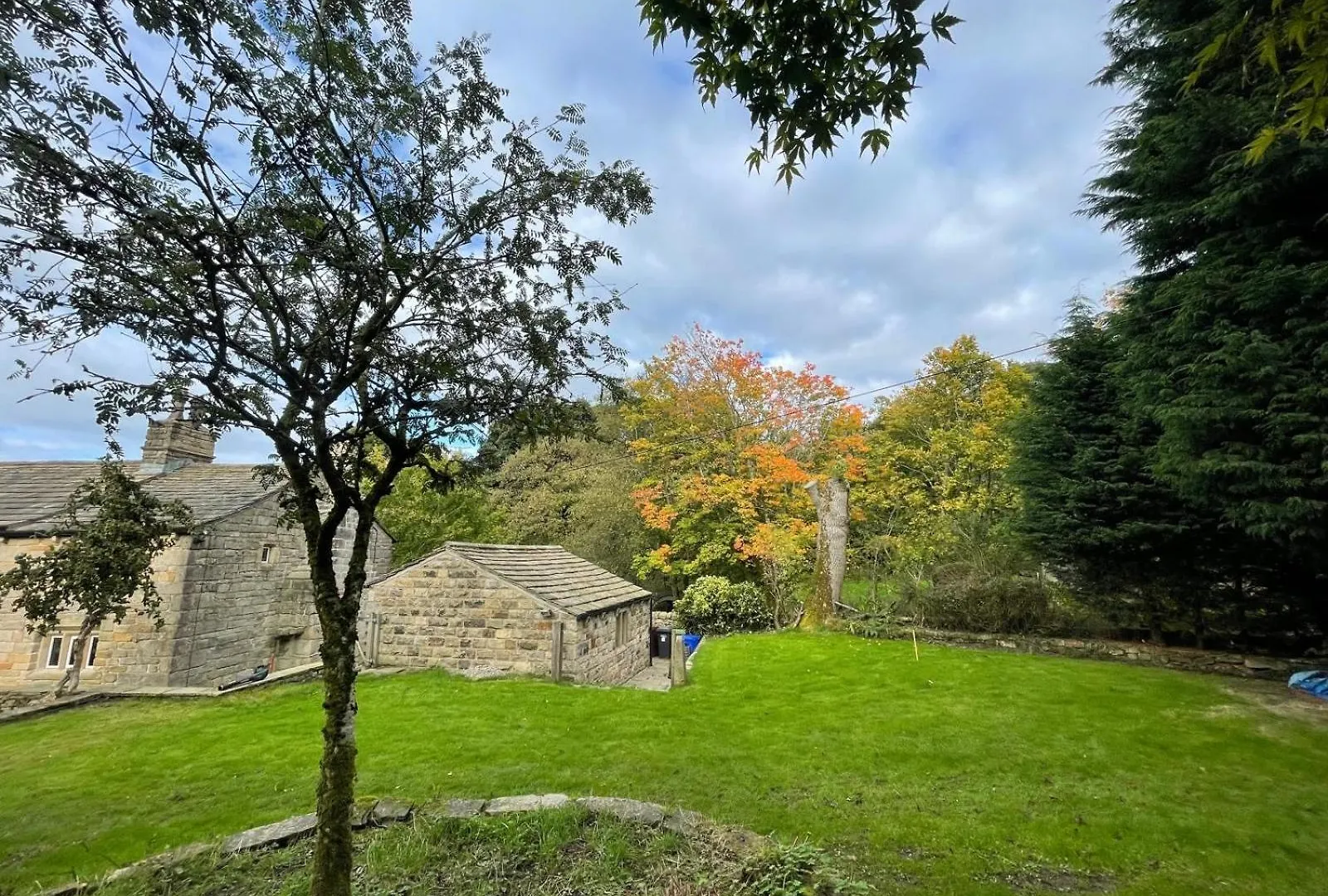 Wycoller Cottage Listed Building With Hot Tub Laneshaw Bridge United Kingdom